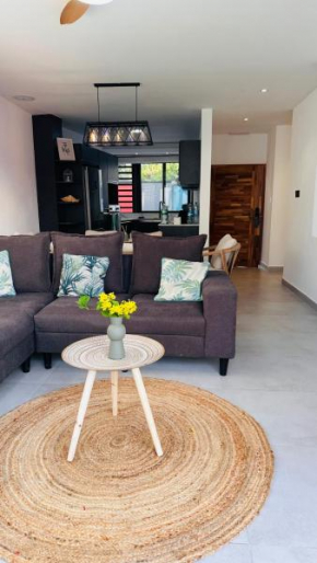 Villa Piedanlo, Pool and Beach Front GF & FF